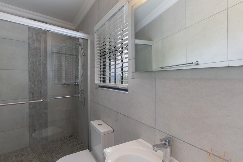 9 Bedroom Property for Sale in Gordon Heights Western Cape